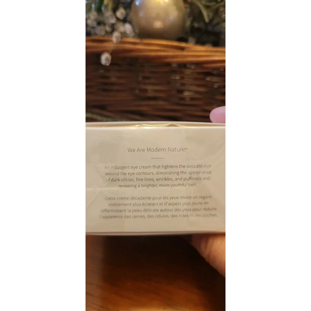 Monat nib sealed